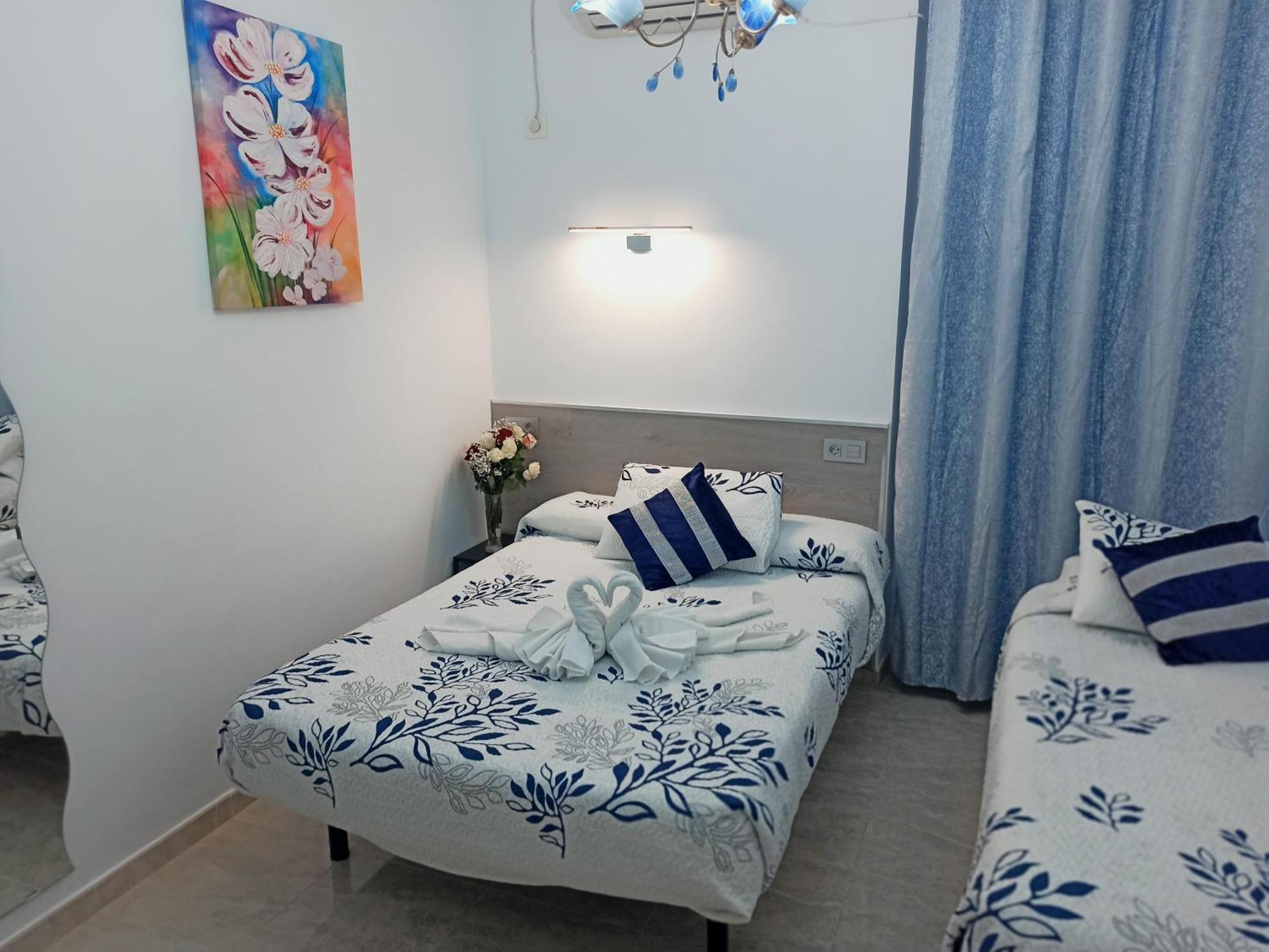 Hostal Huespedes Toledo مدريد المظهر الخارجي الصورة