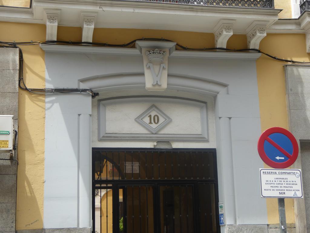 Hostal Huespedes Toledo مدريد المظهر الخارجي الصورة
