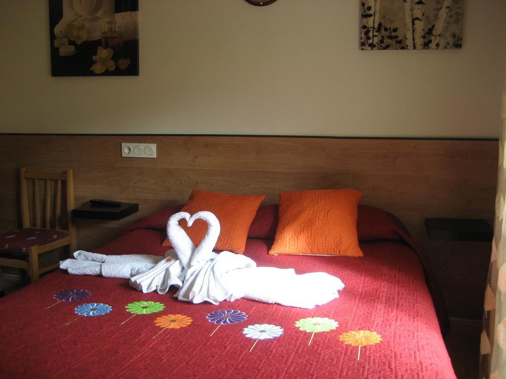 Hostal Huespedes Toledo مدريد المظهر الخارجي الصورة