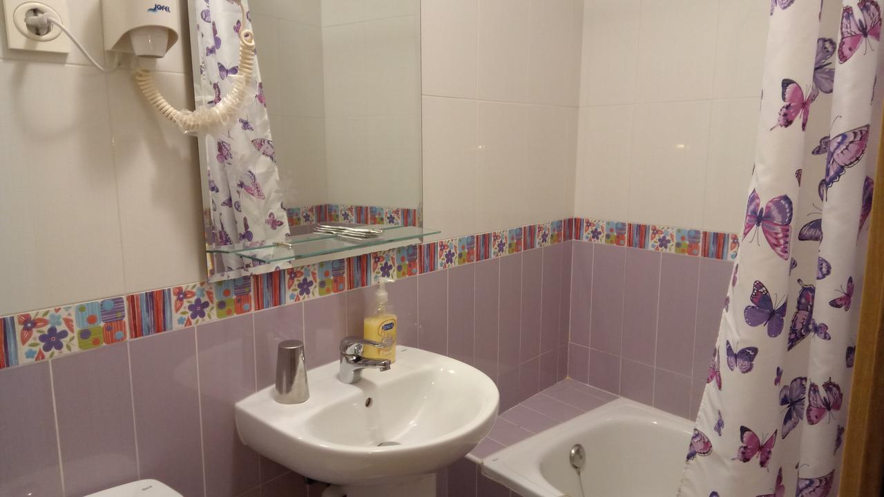 Hostal Huespedes Toledo مدريد المظهر الخارجي الصورة